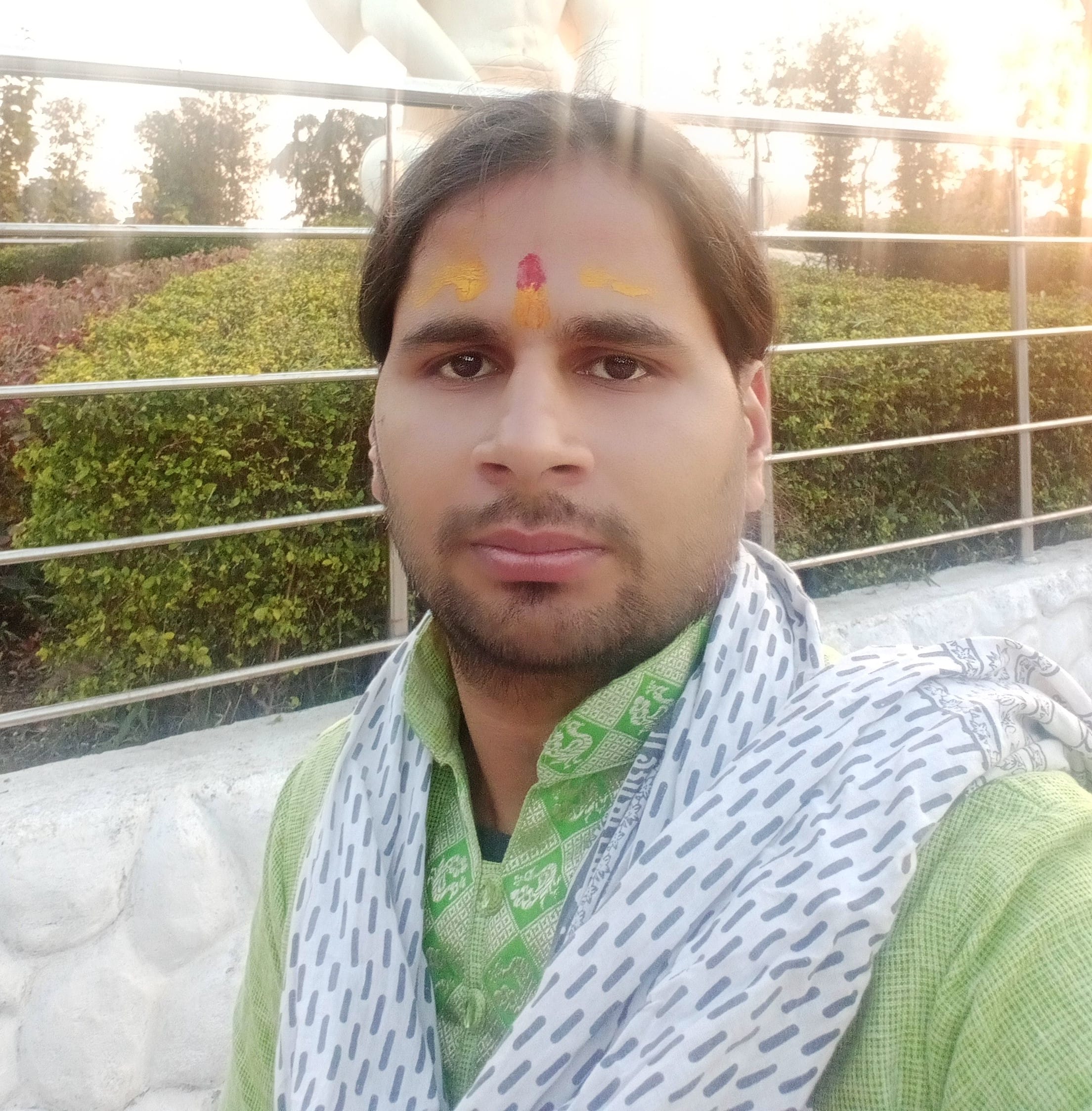 Biodata Image